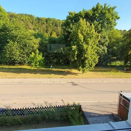 Sanda Apart-2 In 1og Mit Kostenlose Park In Bul, Bayern Apartment *