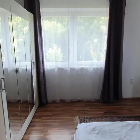 Apartment Sandappart Wg2 In 1og Mit Kostenlose Park In Bul, Bayern *
