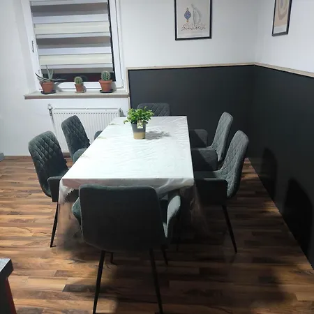 Apartment Sanda Apart-2 In 1og Mit Kostenlose Park In Bul, Bayern